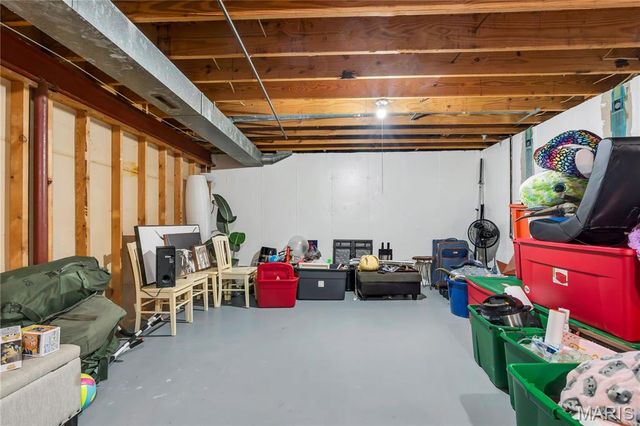 141 Oak Drive, St Peters, MO 63376