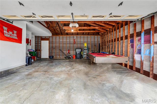 141 Oak Drive, St Peters, MO 63376