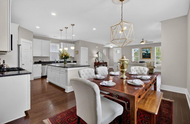 203 Gnarly Oak Lane, Summerville, SC 29485