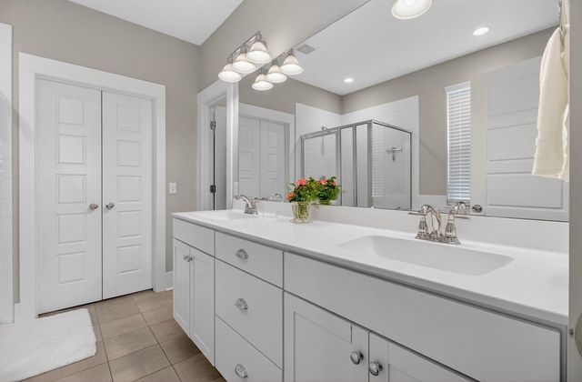 203 Gnarly Oak Lane, Summerville, SC 29485