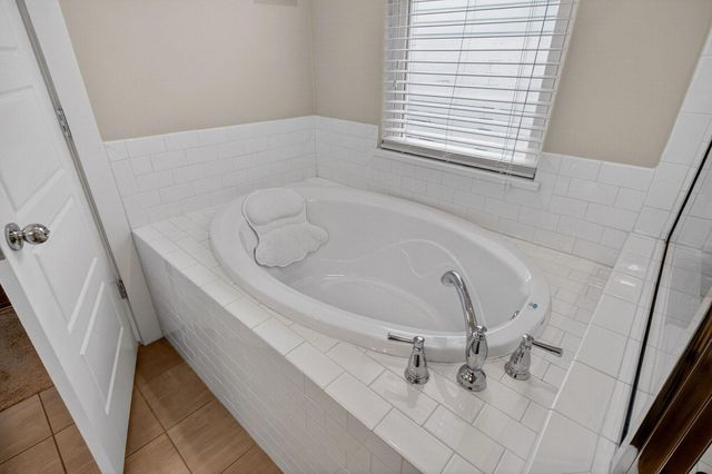 203 Gnarly Oak Lane, Summerville, SC 29485