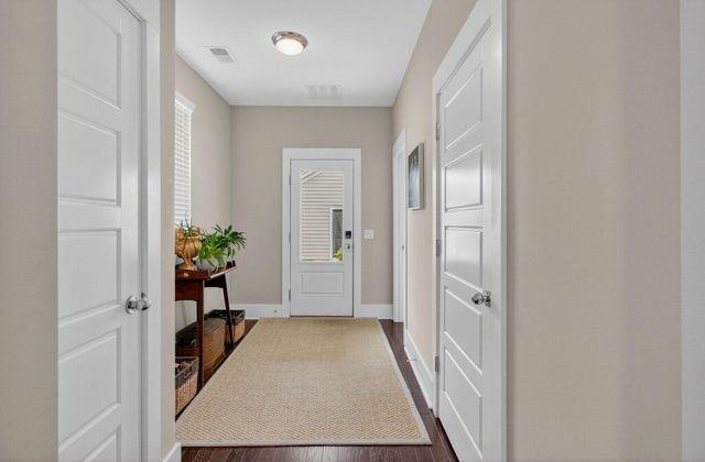 203 Gnarly Oak Lane, Summerville, SC 29485