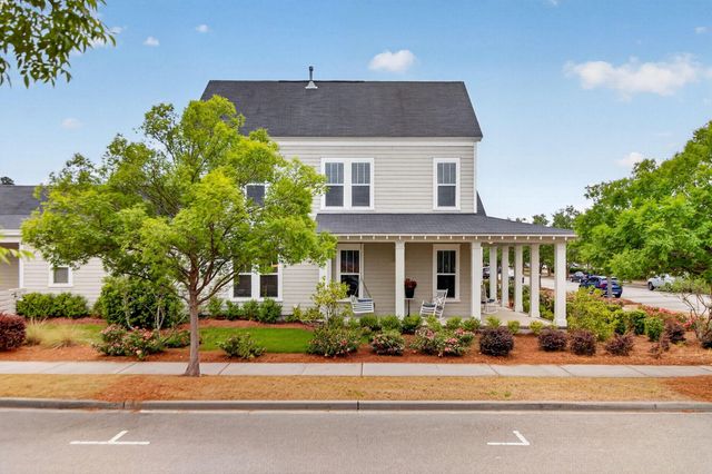 203 Gnarly Oak Lane, Summerville, SC 29485