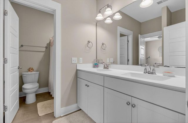 203 Gnarly Oak Lane, Summerville, SC 29485