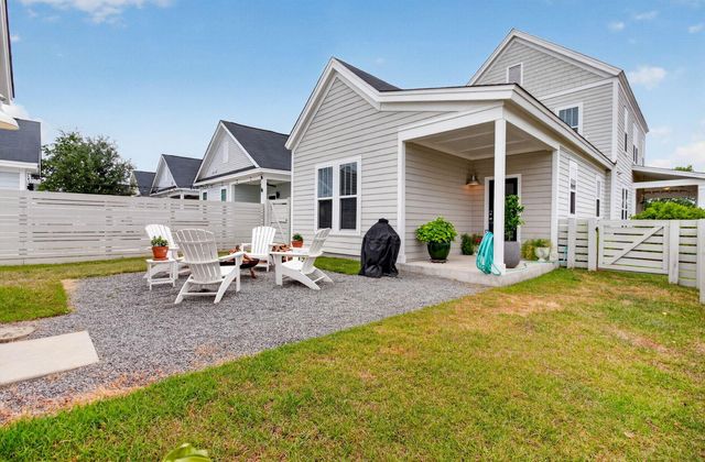 203 Gnarly Oak Lane, Summerville, SC 29485