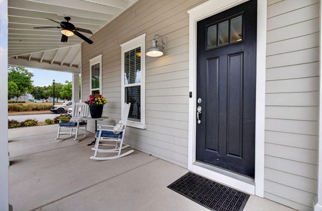 203 Gnarly Oak Lane, Summerville, SC 29485