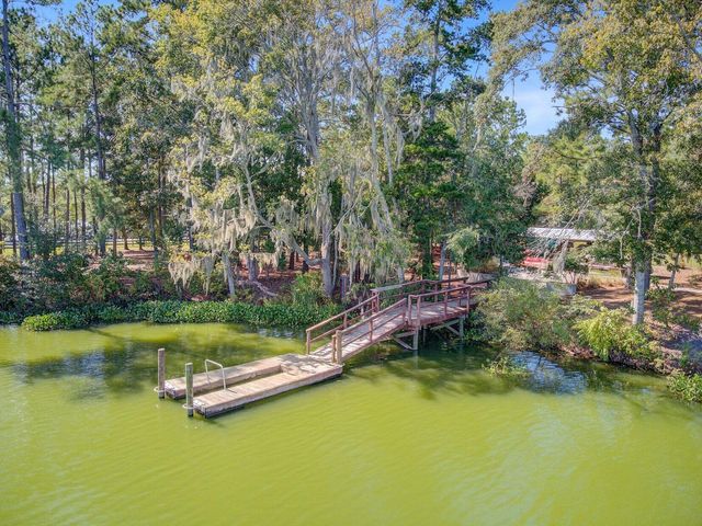 203 Gnarly Oak Lane, Summerville, SC 29485