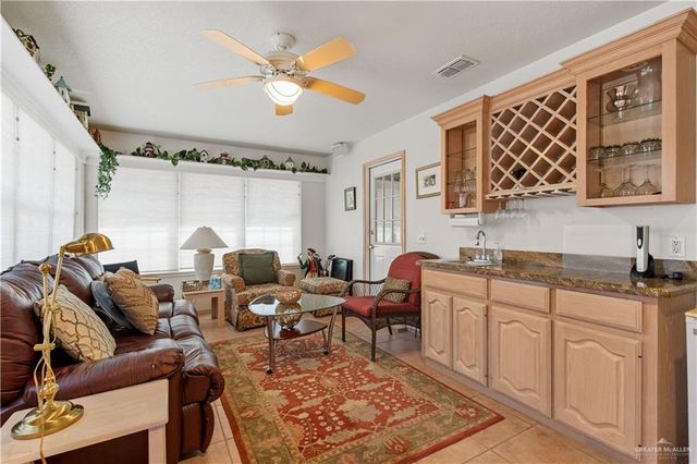 612 Lake View Drive, Mission, TX 78572