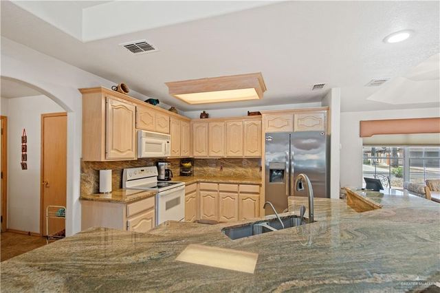 612 Lake View Drive, Mission, TX 78572