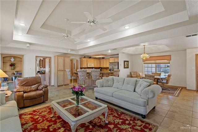 612 Lake View Drive, Mission, TX 78572