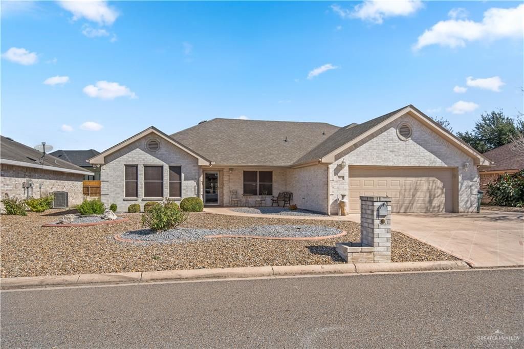 612 Lake View Drive, Mission, TX 78572