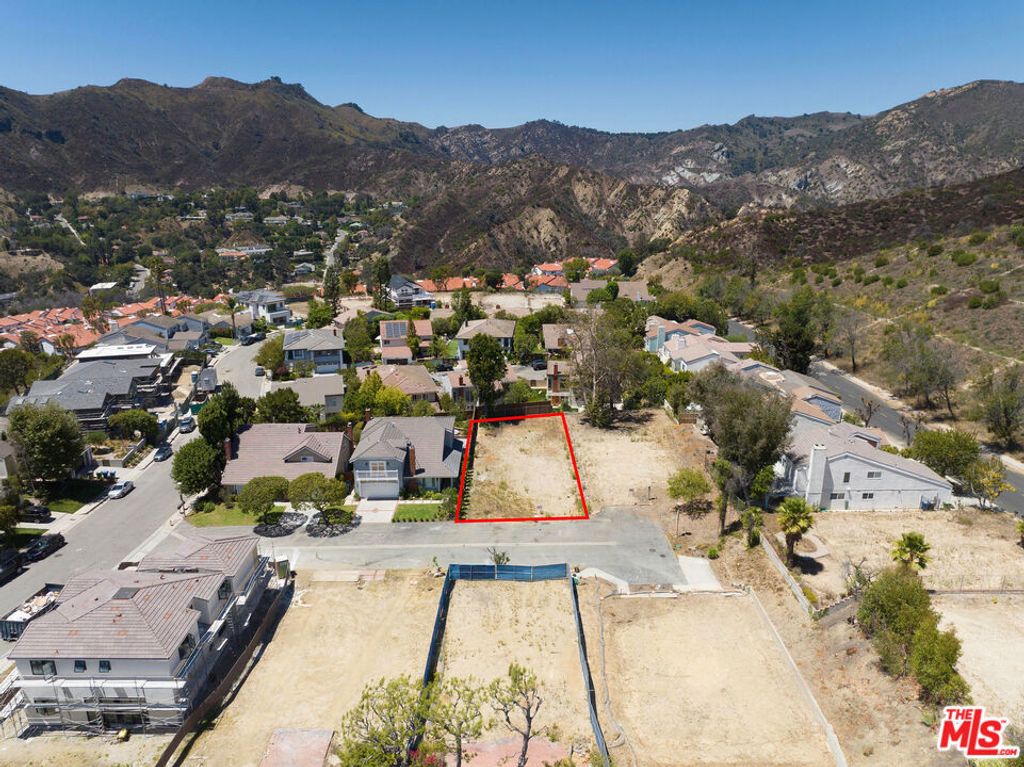 17249 Avenida De La Herradura, Los Angeles, CA 90272 — exterior