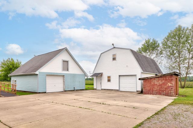 8075 Caine Road, Millington Twp, MI 48746