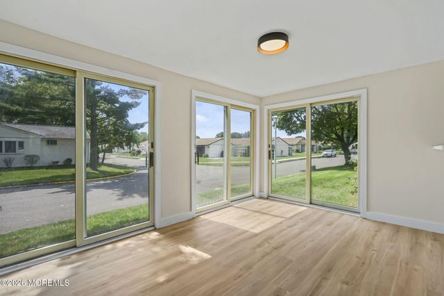 164A Kalmia Plaza, Monroe, NJ 08831