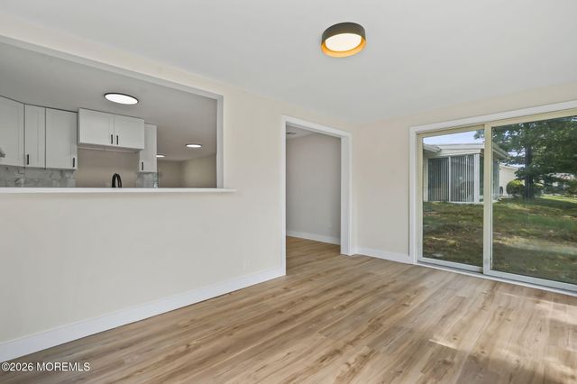 164A Kalmia Plaza, Monroe, NJ 08831