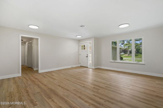 164A Kalmia Plaza, Monroe, NJ 08831