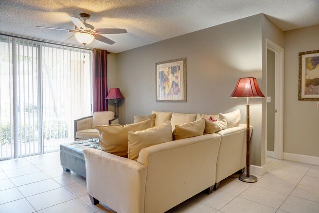 1721 Village Boulevard 103, West Palm Beach, FL 33409