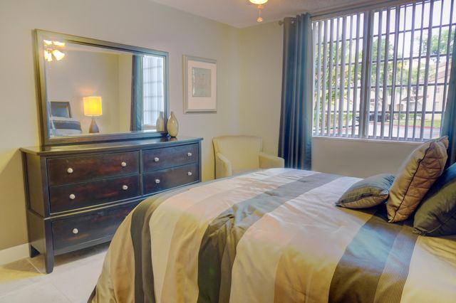 1721 Village Boulevard 103, West Palm Beach, FL 33409