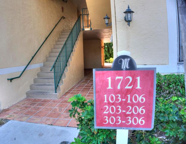 1721 Village Boulevard 103, West Palm Beach, FL 33409