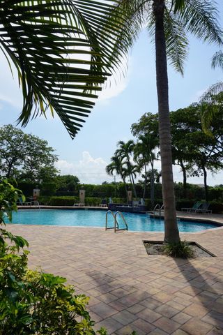 1721 Village Boulevard 103, West Palm Beach, FL 33409
