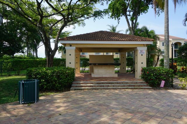 1721 Village Boulevard 103, West Palm Beach, FL 33409