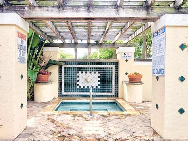 1721 Village Boulevard 103, West Palm Beach, FL 33409