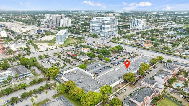 10548 SW 8, Miami, FL 33174