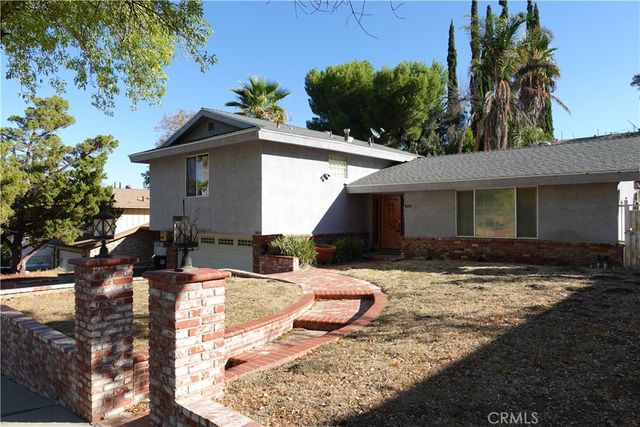 26116 Friendly Valley, Canyon Country, CA 91321