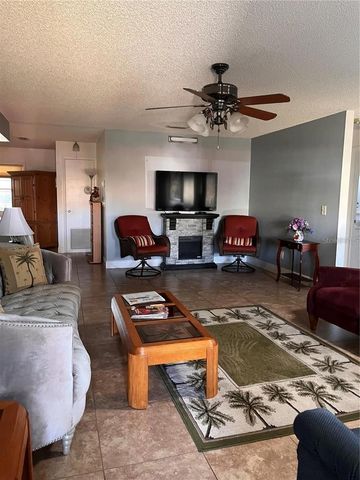 8757 SW 97TH LANE ROAD C, Ocala, FL 34481