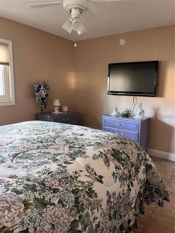 8757 SW 97TH LANE ROAD C, Ocala, FL 34481