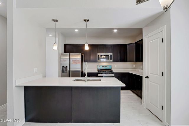 3768 Model Lane, El Paso, TX 79938