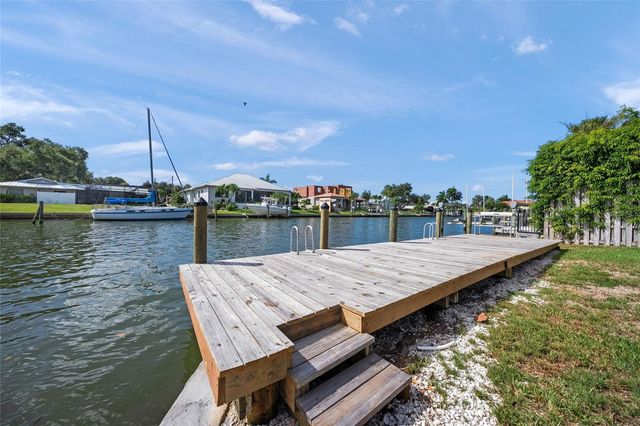 7616 COVE TERRACE, Sarasota, FL 34231