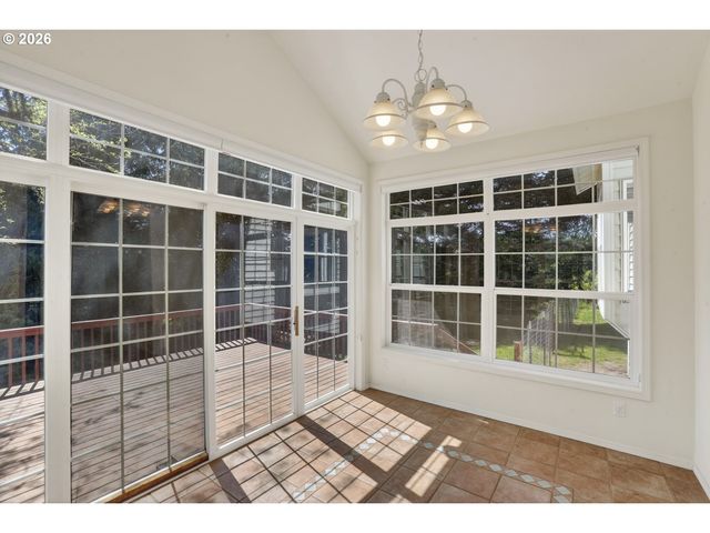 33498 SMITH Rd, St Helens, OR 97051