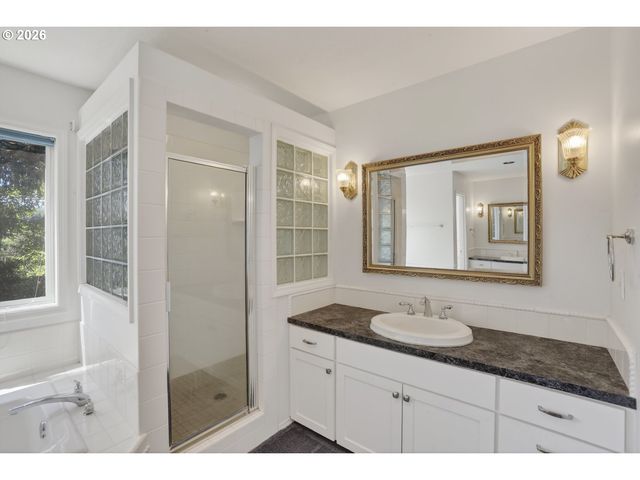 33498 SMITH Rd, St Helens, OR 97051