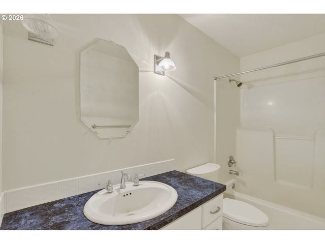 33498 SMITH Rd, St Helens, OR 97051