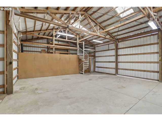 33498 SMITH Rd, St Helens, OR 97051
