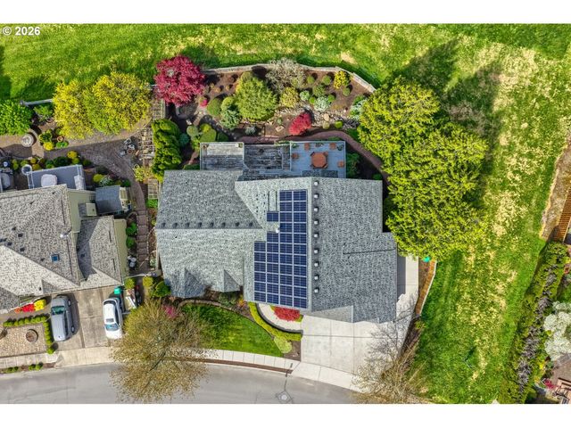 2357 Sw LINNEMAN Dr, Gresham, OR 97080