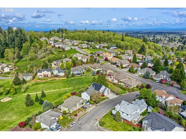 2357 Sw LINNEMAN Dr, Gresham, OR 97080