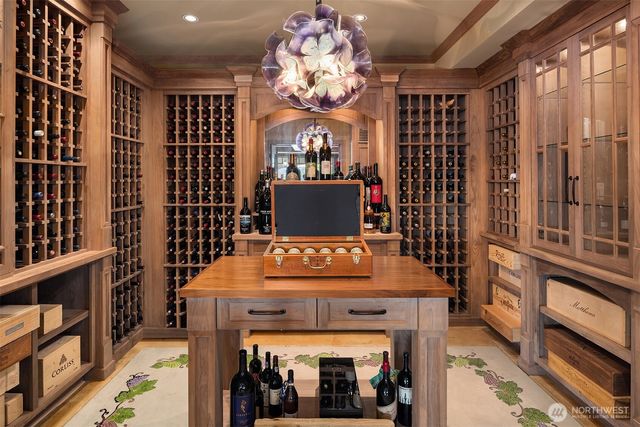 8233 W Mercer Way, Mercer Island, WA 98040