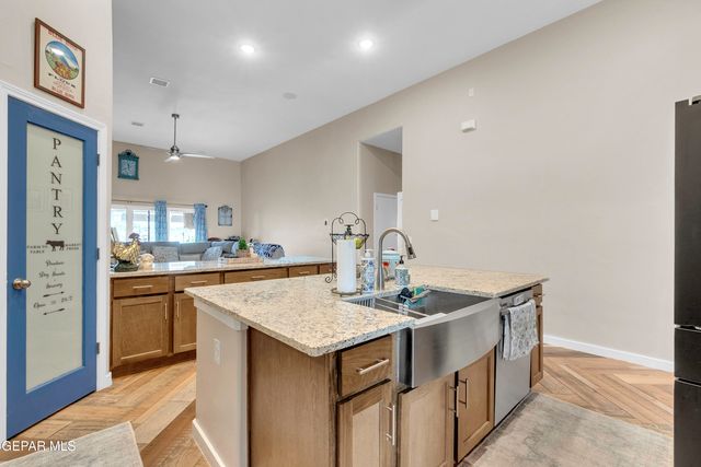 14825 William meshel Drive, El Paso, TX 79938