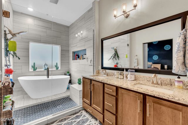 14825 William meshel Drive, El Paso, TX 79938