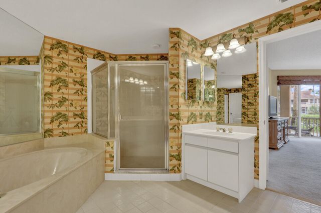 152 Legendary Circle, Palm Beach Gardens, FL 33418