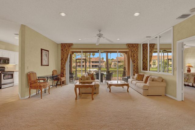 152 Legendary Circle, Palm Beach Gardens, FL 33418