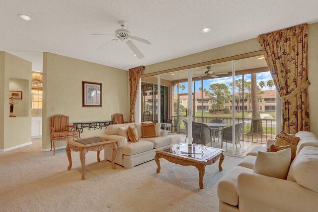 152 Legendary Circle, Palm Beach Gardens, FL 33418