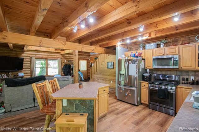 5104 Ravenswood Road, Kimball, MI 48074