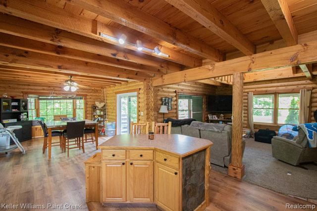 5104 Ravenswood Road, Kimball, MI 48074
