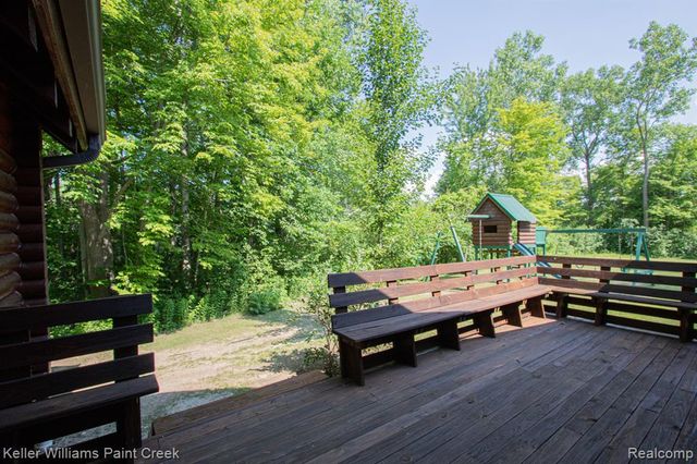 5104 Ravenswood Road, Kimball, MI 48074