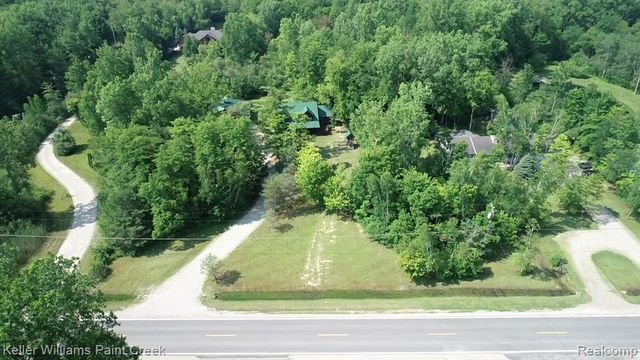 5104 Ravenswood Road, Kimball, MI 48074