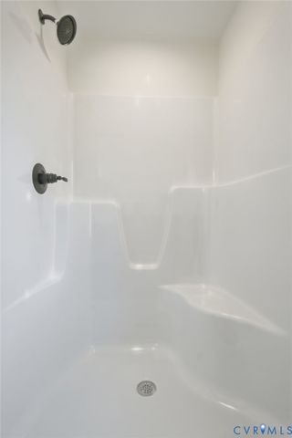 1691 Buckners Ln, Mineral, VA 23117