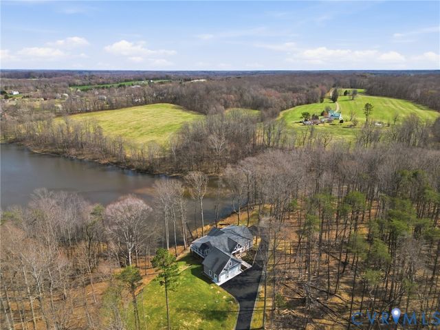 1691 Buckners Ln, Mineral, VA 23117